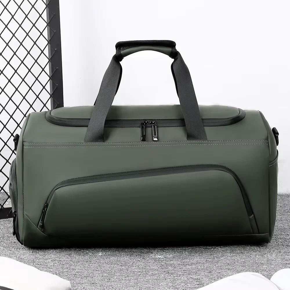 Urban Minimalist Men's Fitness Bag - Large Capacity Sports Training Shoulder Bag with Wet/Dry Separation for Travel