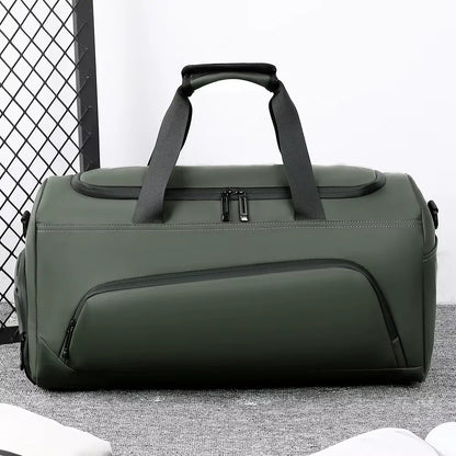 Urban Minimalist Men's Fitness Bag - Large Capacity Sports Training Shoulder Bag with Wet/Dry Separation for Travel